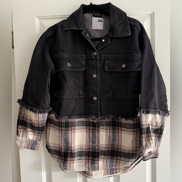 SO Oversized Mixed Media Denim & Flannel Shacket Black Cream Brown Size XS NWT - Picture 2 of 4
